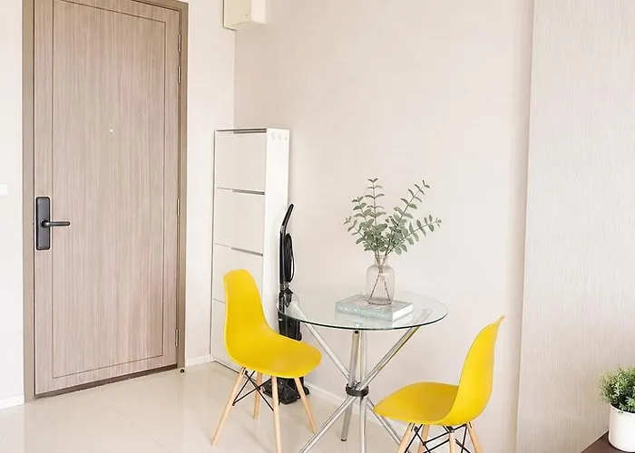 Modern One Bedroom, 3 Mins To Mrt Suthisarn And Ratchadaphisek * Bangkok