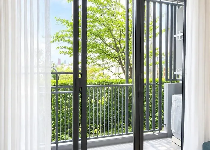 Modern One Bedroom, 3 Mins To Mrt Suthisarn And Ratchadaphisek * Bangkok